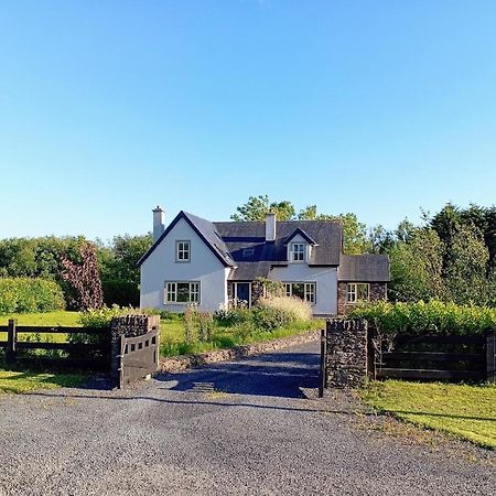 Conveniently Located House To Enjoy All Of Kerry Тралий Екстериор снимка